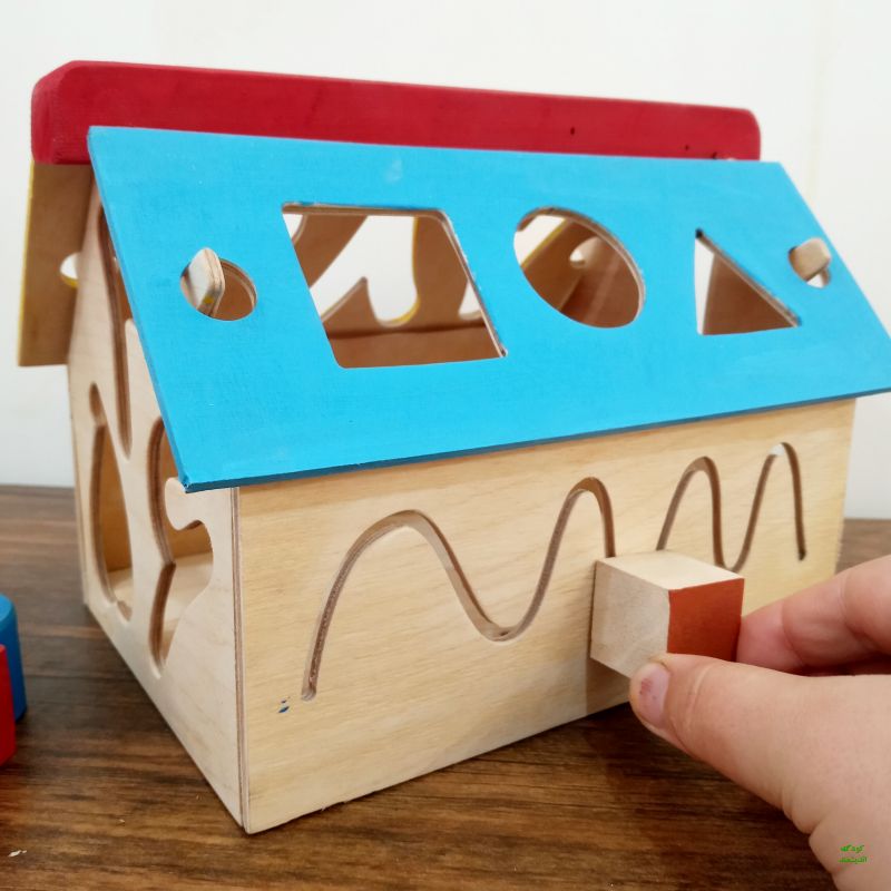 خانه هوش چوبی busy home
